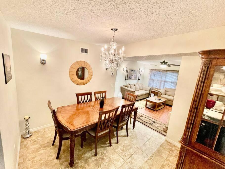 Cozy Modest Home Near Universal Studios/Volcanobay Orlando Zewnętrze zdjęcie